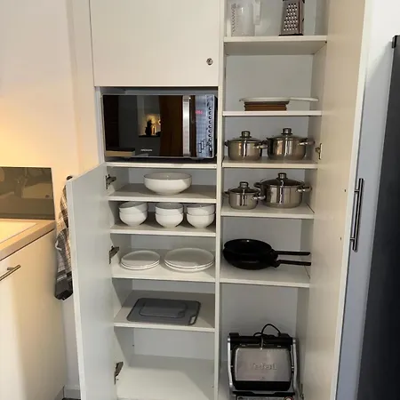Ferienwohnung- Monteurwohnung- Businesswohnung- Exkl Sauna Nutzung Wellness شقة