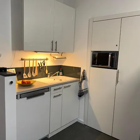 Ferienwohnung- Monteurwohnung- Businesswohnung- Wellness- Sauna شقة